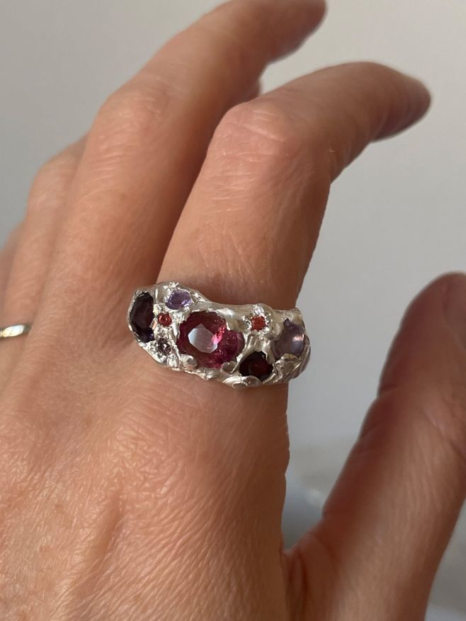 Toto je ukázka šperků, které jsem pro vás tvořila na zakázku v poslední době. ❗Připomínám, že pokud toužíte po šperku na...